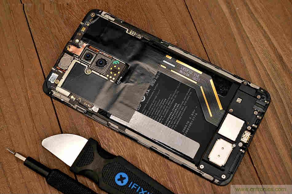 拆解魅族15 Plus：玩轉(zhuǎn)了新概念，但其工藝究竟如何？