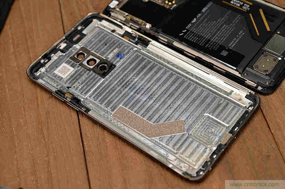 拆解魅族15 Plus：玩轉(zhuǎn)了新概念，但其工藝究竟如何？