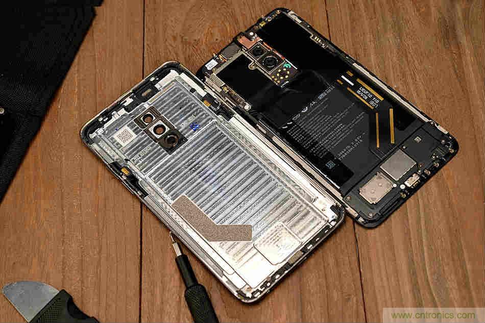 拆解魅族15 Plus：玩轉(zhuǎn)了新概念，但其工藝究竟如何？