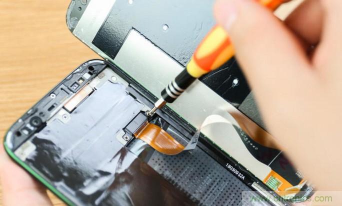 拆解黑鯊手機:多級直觸一體式液冷系統有什么門道?