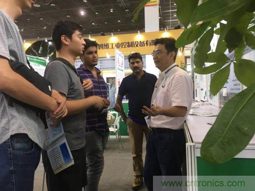 2018物博會:我愛方案網展區人氣高漲,吸引央企和地方官員高度關注 2018物博會:我愛方案網展區人氣高漲,吸引央企和地方官員高度關注