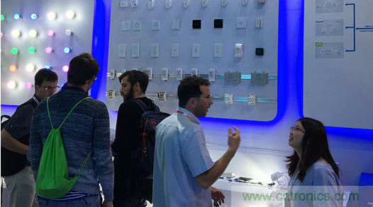 酷宅科技亮相“環球資源消費電子展” 工業智控、智能灌溉備受海外買家關注 酷宅科技亮相“環球資源消費電子展” 工業智控、智能灌溉備受海外買家關注