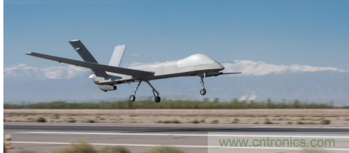 “沖上云霄”不再是夢想,無人機帶你“上天” “沖上云霄”不再是夢想,無人機帶你“上天”