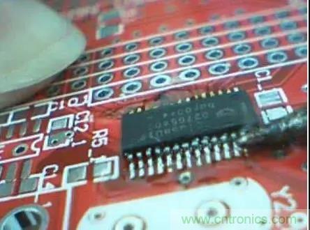 教你怎樣焊接貼片IC 教你怎樣焊接貼片IC