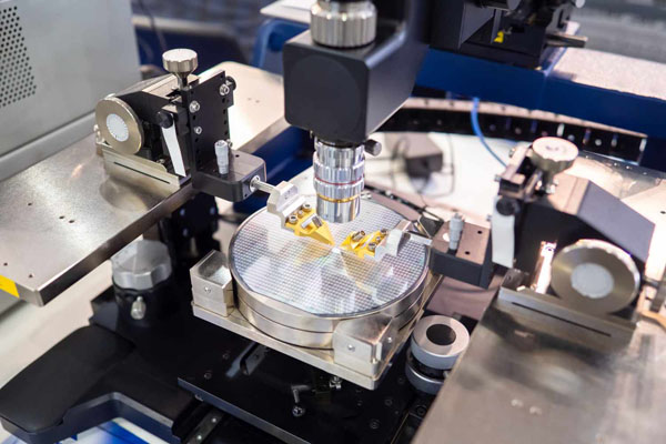 別再只盯著光刻機了！自動化測試對于芯片制造同樣重要