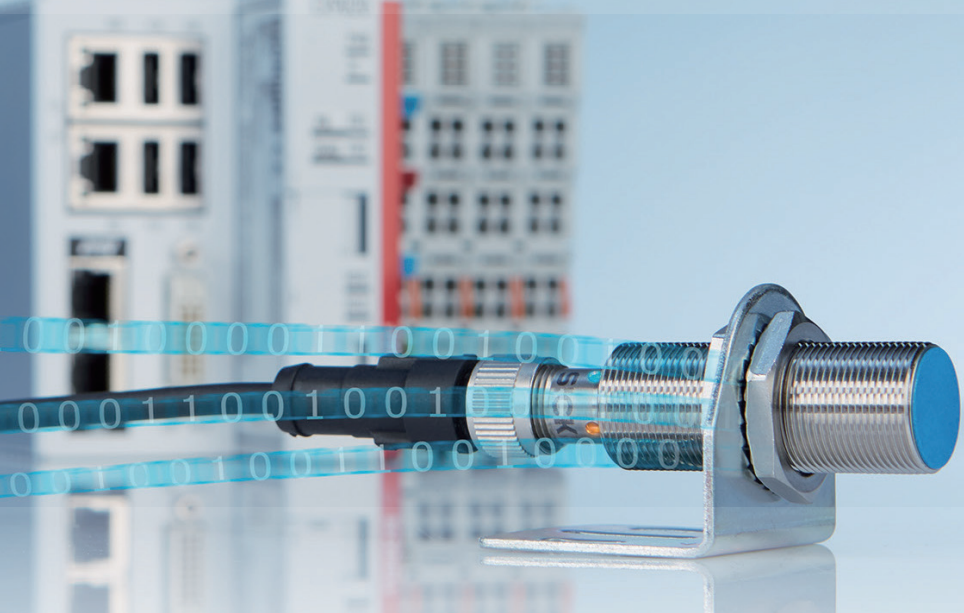 無需更換/拆除設備，這個直接將智能帶入邊緣的技術是？