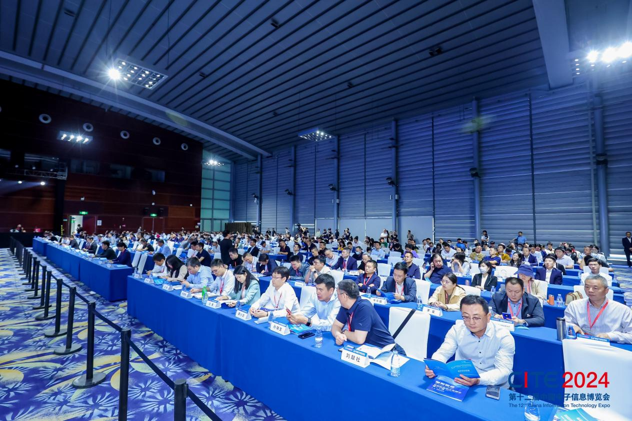 以展促產(chǎn) 向新而行！第十二屆中國(guó)電子信息博覽會(huì)圓滿落幕