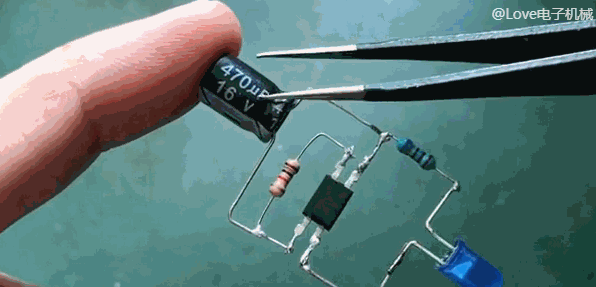 有趣的光耦振蕩器 有趣的光耦振蕩器